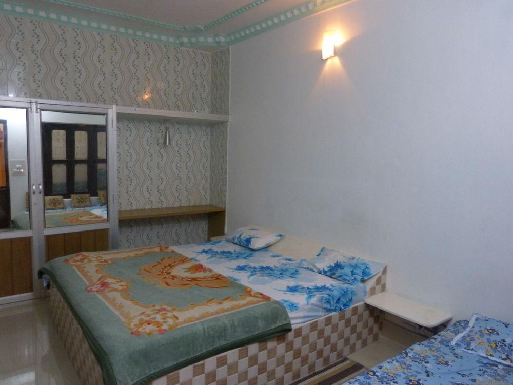 Shiv Shakti Hostel Rishīkesh Exterior foto